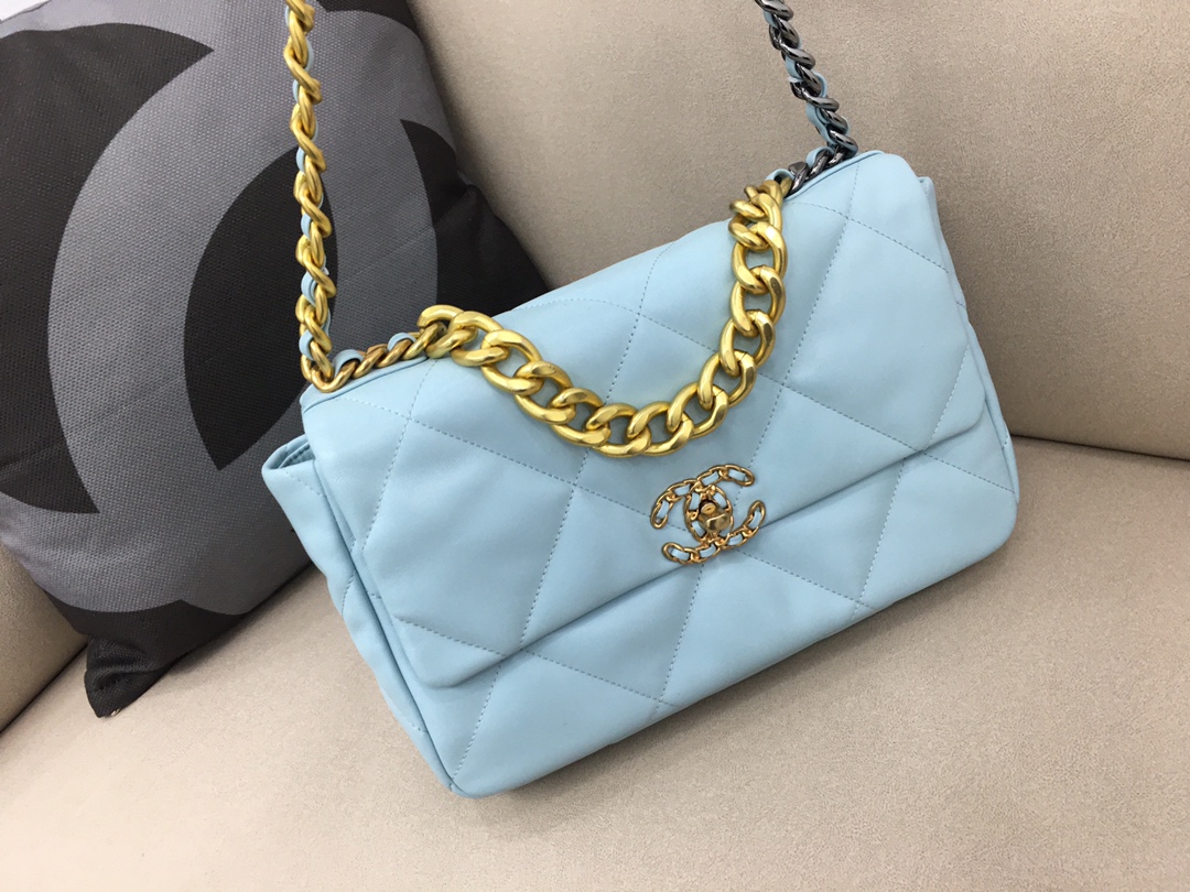 Lambskin 19 Large Handbag Flap Bag AS1161 Sky Blue